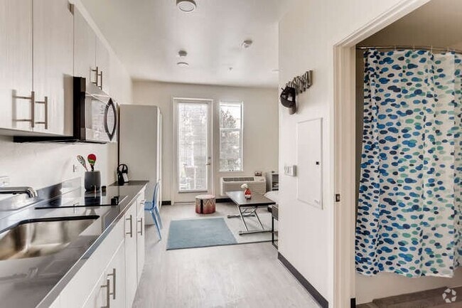 Interior Photo - 4252 Crenshaw