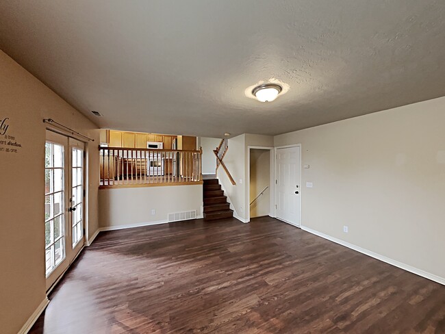Building Photo - 1452 S Stoker Lane