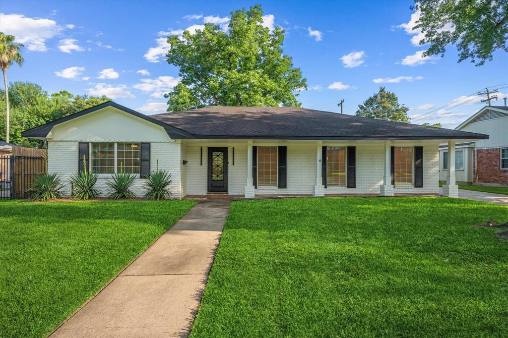 Foto principal - 7807 Ella Lee Ln