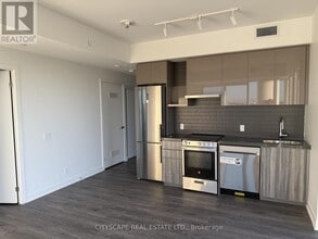 Building Photo - 6 Flavelle Trl