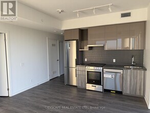 Building Photo - 6 Flavelle Trl