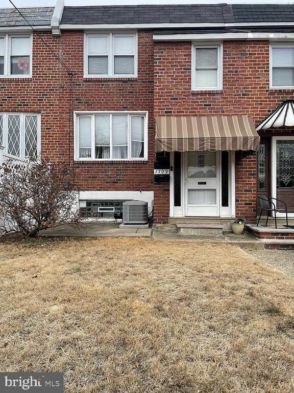 Building Photo - 1709 Hartranft St