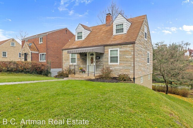 Building Photo - 2 br, 1 bath House - 3331 Wallace Drive