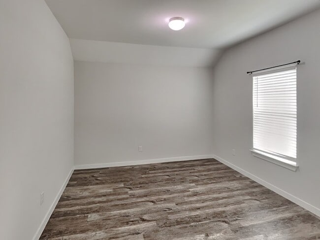 Building Photo - 8444 High Garden St