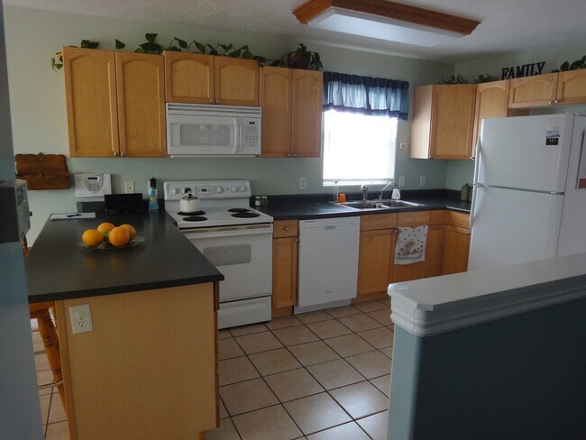 Building Photo - 1687 Colavito Way
