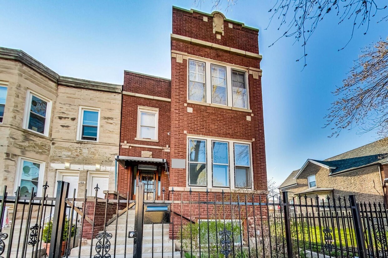 Primary Photo - 524 N Monticello Ave