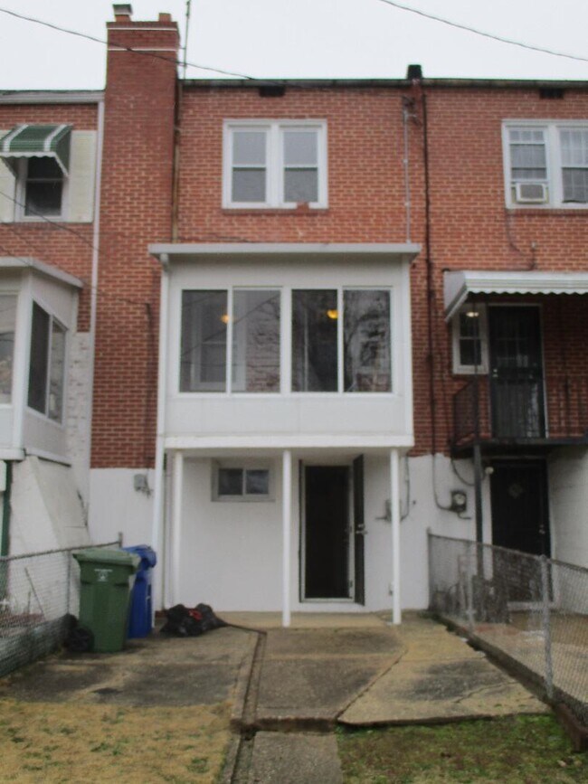 Foto del edificio - 2863 Edgecombe Cir S