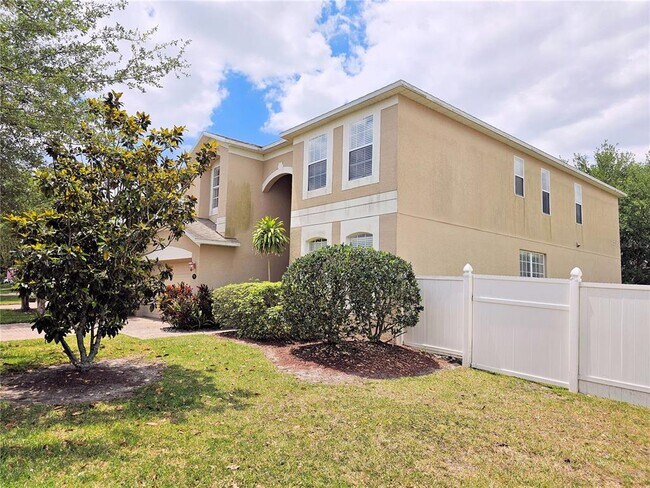 Building Photo - 718 Willett Dr
