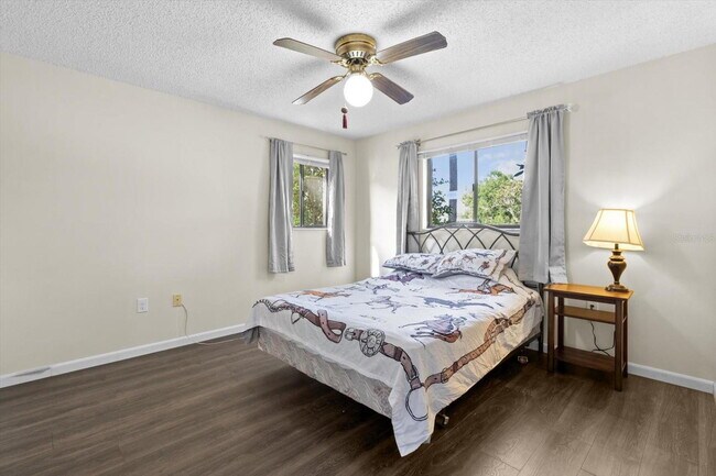 Foto del edificio - FULLY FURNISHED 2 BEDROOM, 2 BATH CONDO AVAILABLE NOW!