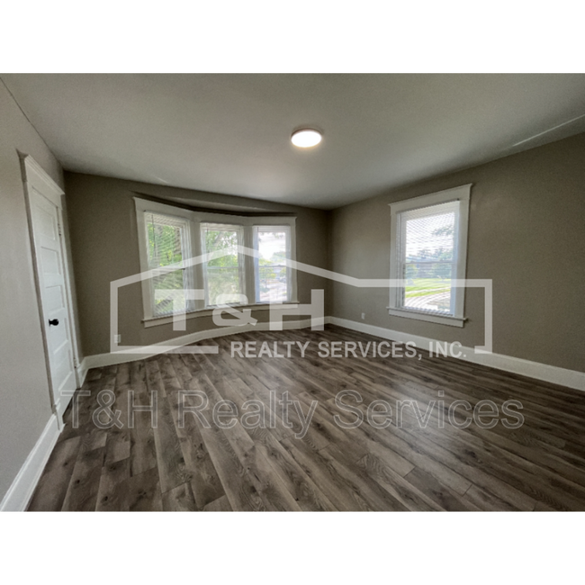 Foto del edificio - 2634 S East St