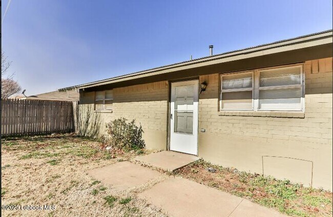 Foto del edificio - 7308 Avenue W