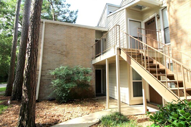 Building Photo - 3500 Tangle Brush Dr
