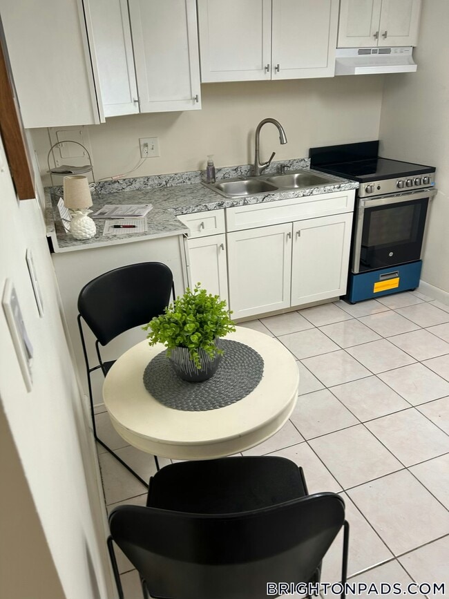 Foto del edificio - 365 Faneuil St