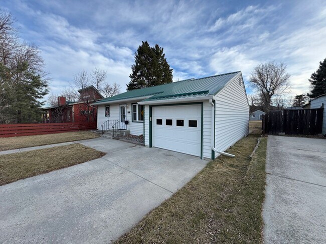 Building Photo - Cozy Ranch Home in Columbus, MT – 2 Bed/1 Bath