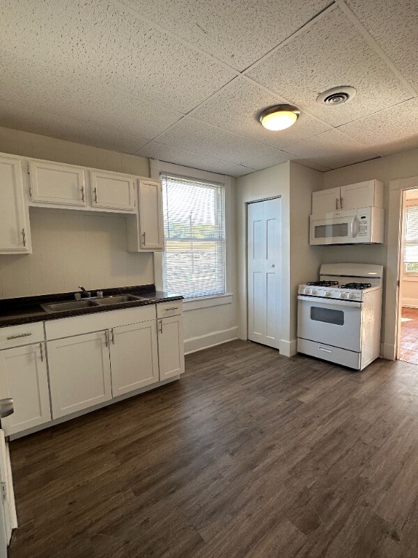 253 N Augusta Ave Unit 3, Waynesboro, VA 22980 Room for Rent in