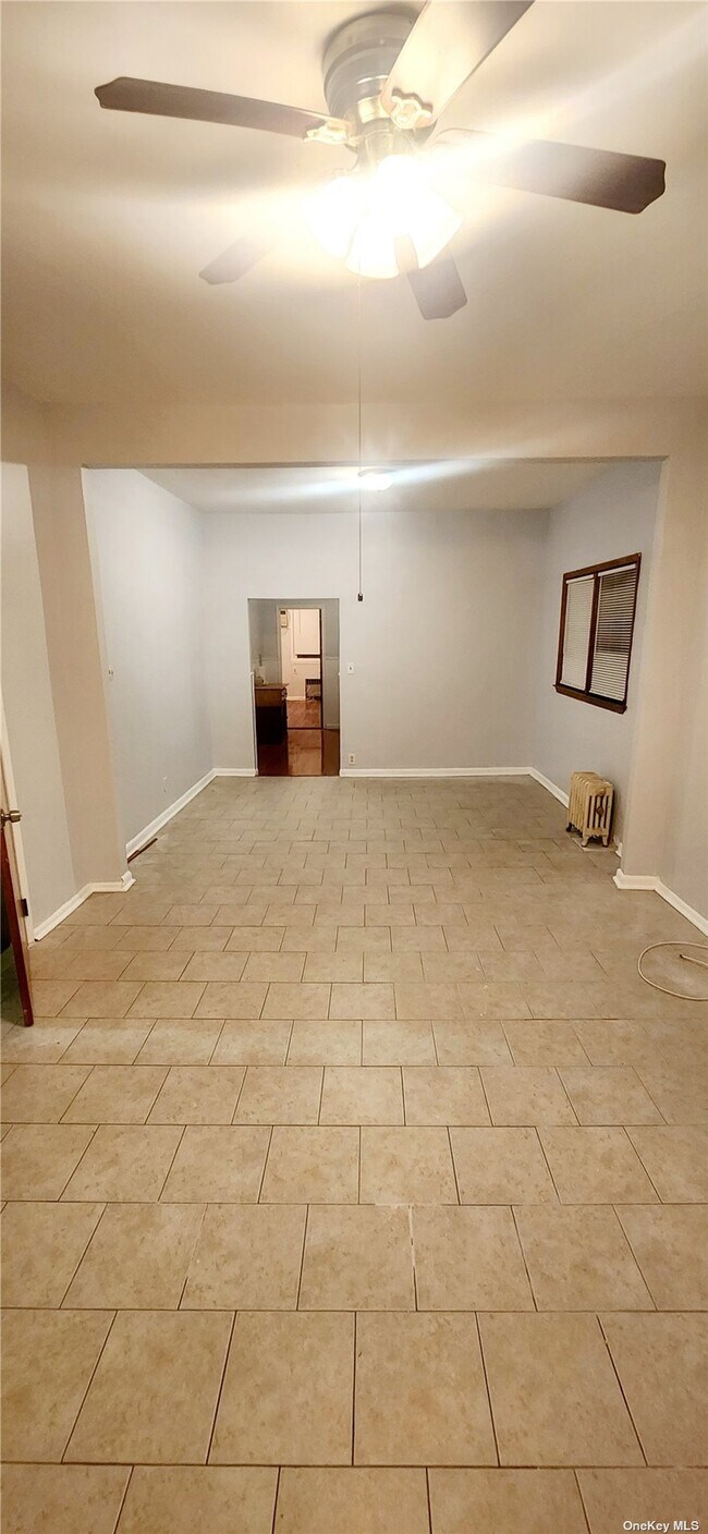 Building Photo - 75-21 68th Ave