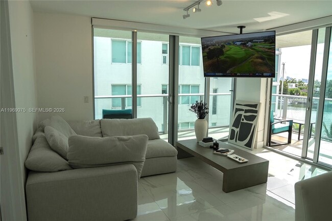 Foto del edificio - 6620 Indian Creek Dr