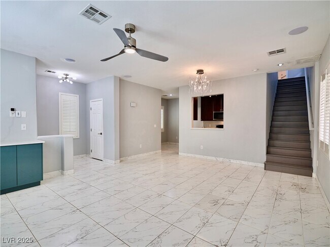 Foto del edificio - 248 Crystal Rose Ct