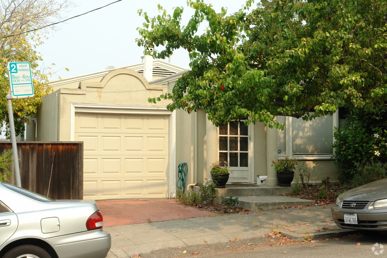 Foto principal - 673-675 Fairmount Ave