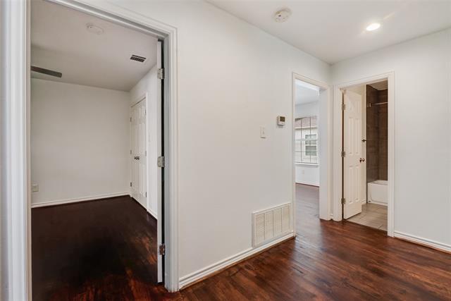 Foto del edificio - 5818 Fletcher Ave