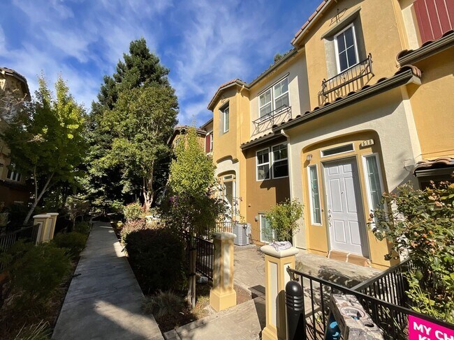 Foto del edificio - 516 Salerno Terrace, Sunnyvale, CA 94089
