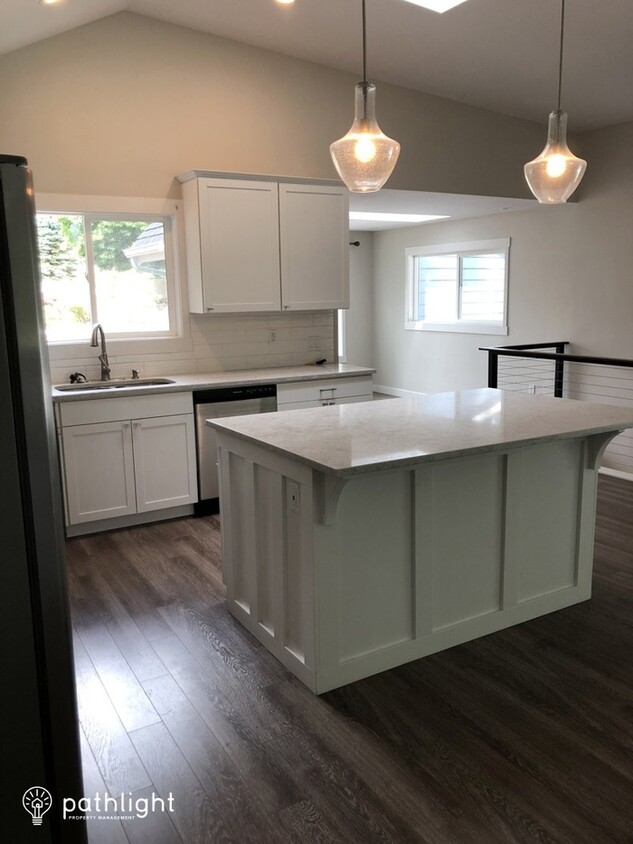 Foto principal - 7112 Glen Annie Lane Southwest, Olympia, W...