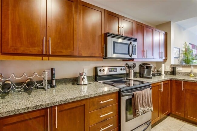 Foto del edificio - Large 1 Bedroom 1 Bath next to Petco Park