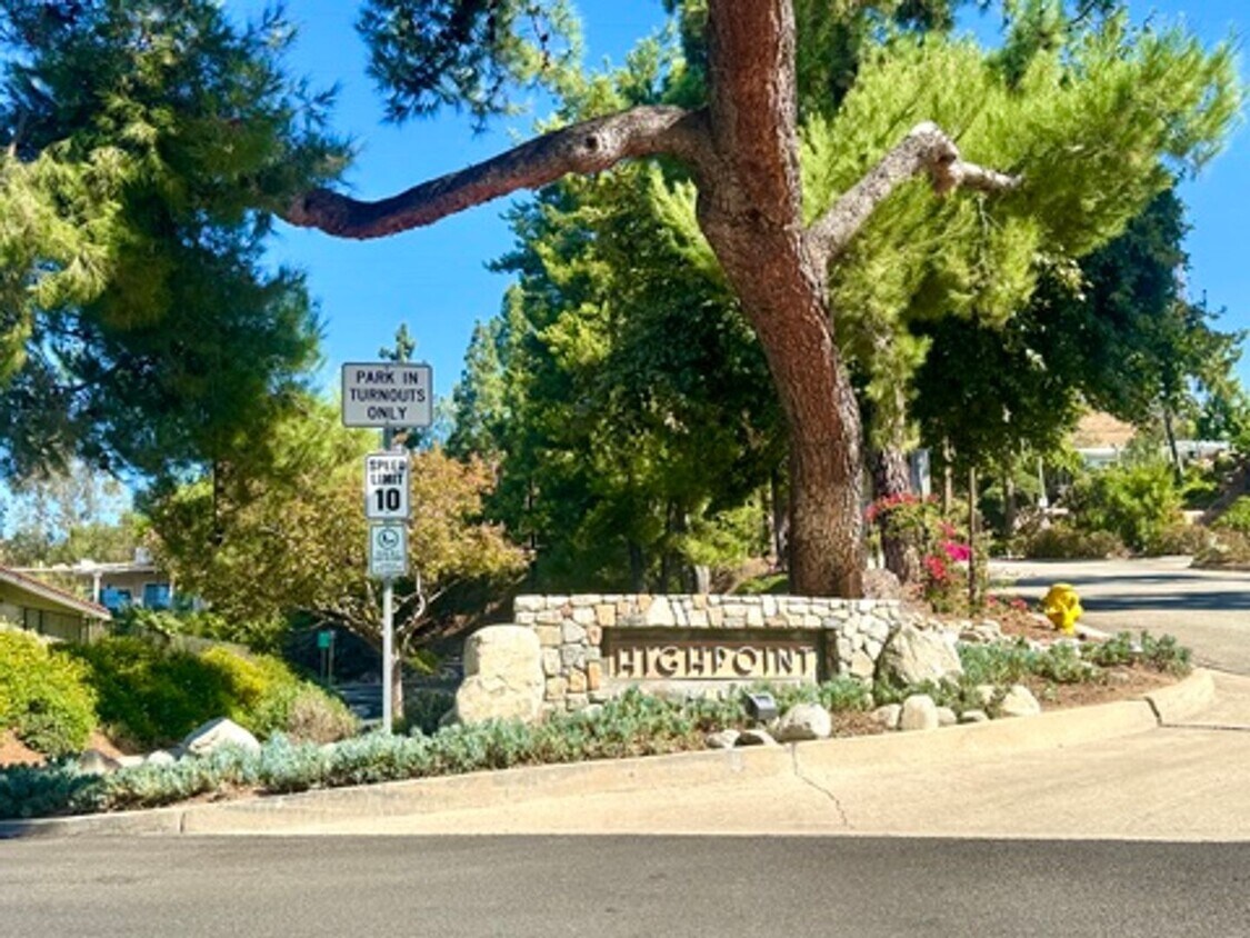 Foto principal - COMING SOON... Coveted Highpoint PUD For L...