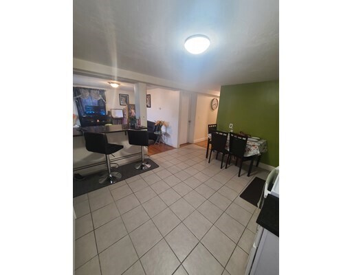 Foto del edificio - 308 Reservoir Ave