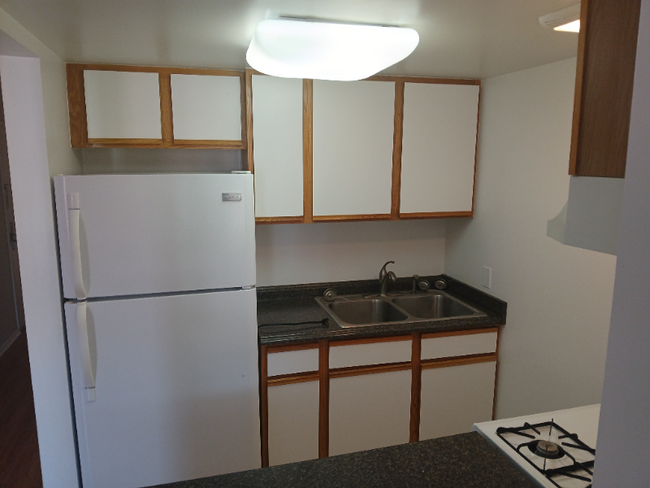 Building Photo - 112 W 128th St