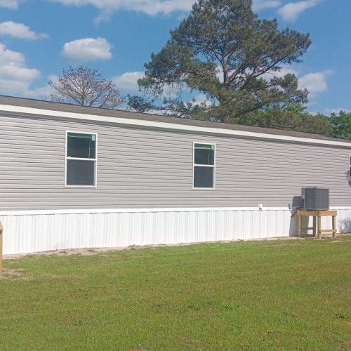 Building Photo - 1697 Mandy Dr