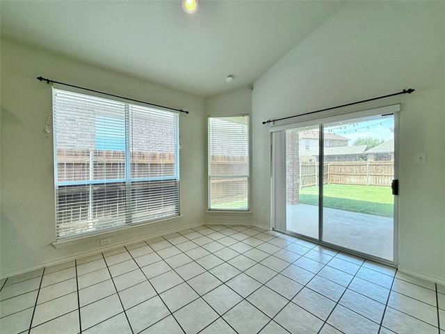 Foto del edificio - 10008 Tulare Ln