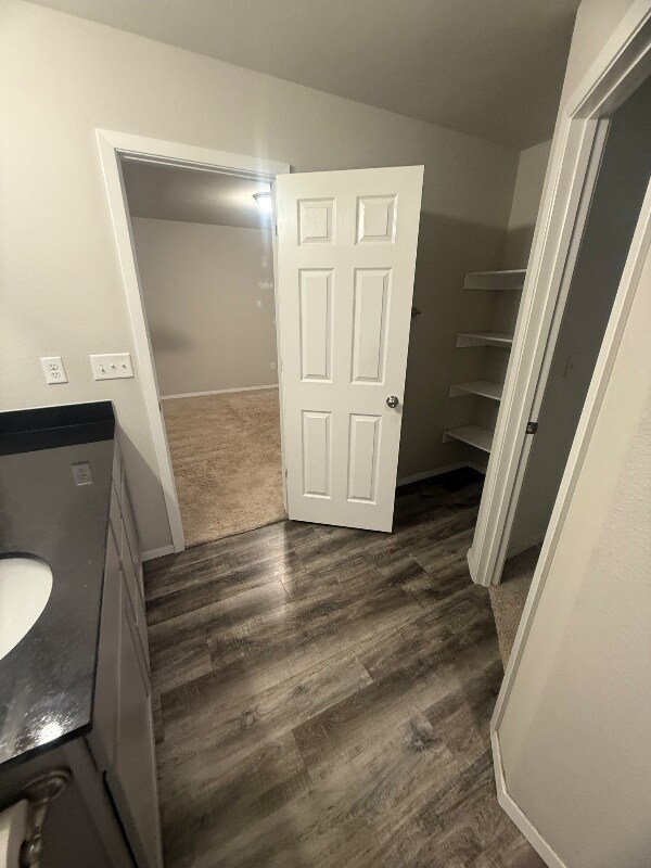 Foto del edificio - 530 Woodcreek Lp