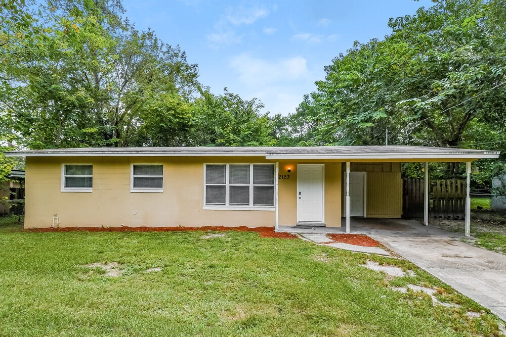 Primary Photo - 2123 Patou Dr W