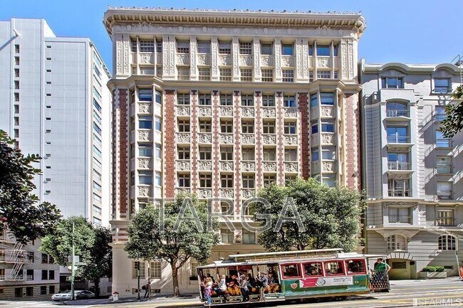 Building Photo - 850 Powell St