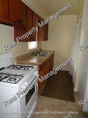 Building Photo - 5500 Aspen Ave