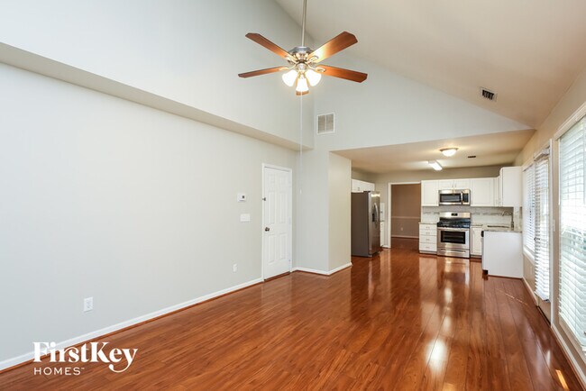 Building Photo - 3385 Palisade Lake Dr