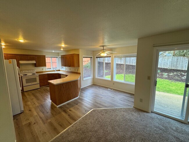 Foto del edificio - Single level home ~3 Bedroom ~ 2 bath House in Great Location!