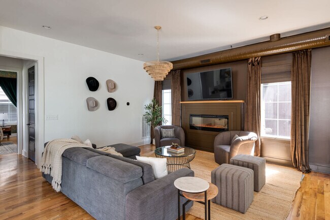 Foto del edificio - 1113 Wade Ave