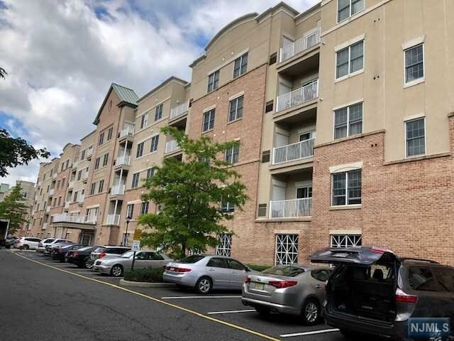 Foto principal - 2107 Windsor Park Ct