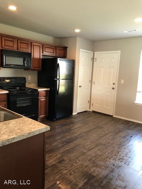 Foto del edificio - 3 br, 2 bath House - 3357 Justice Drive