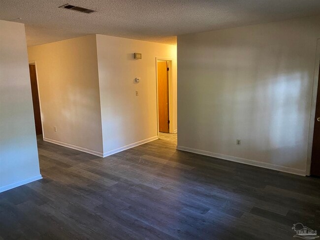 Building Photo - 5097 Yacht Harbor Cir