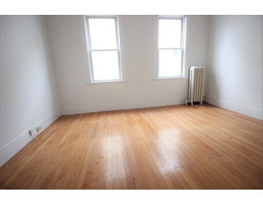Building Photo - 98 Faxon Rd