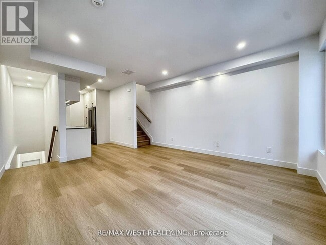 Building Photo - 47 Morningside Ave