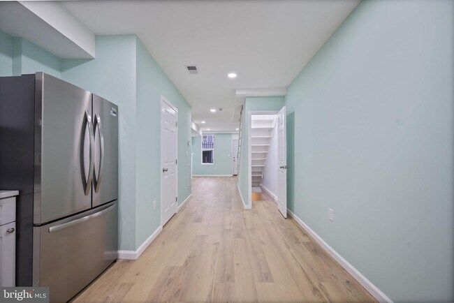 Foto del edificio - 1316 McHenry St
