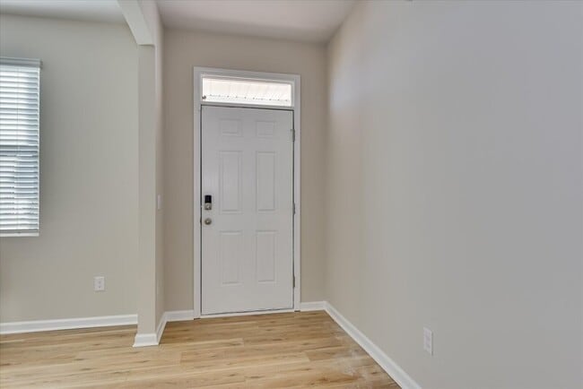 Foto del edificio - 6099 Whitewater Dr