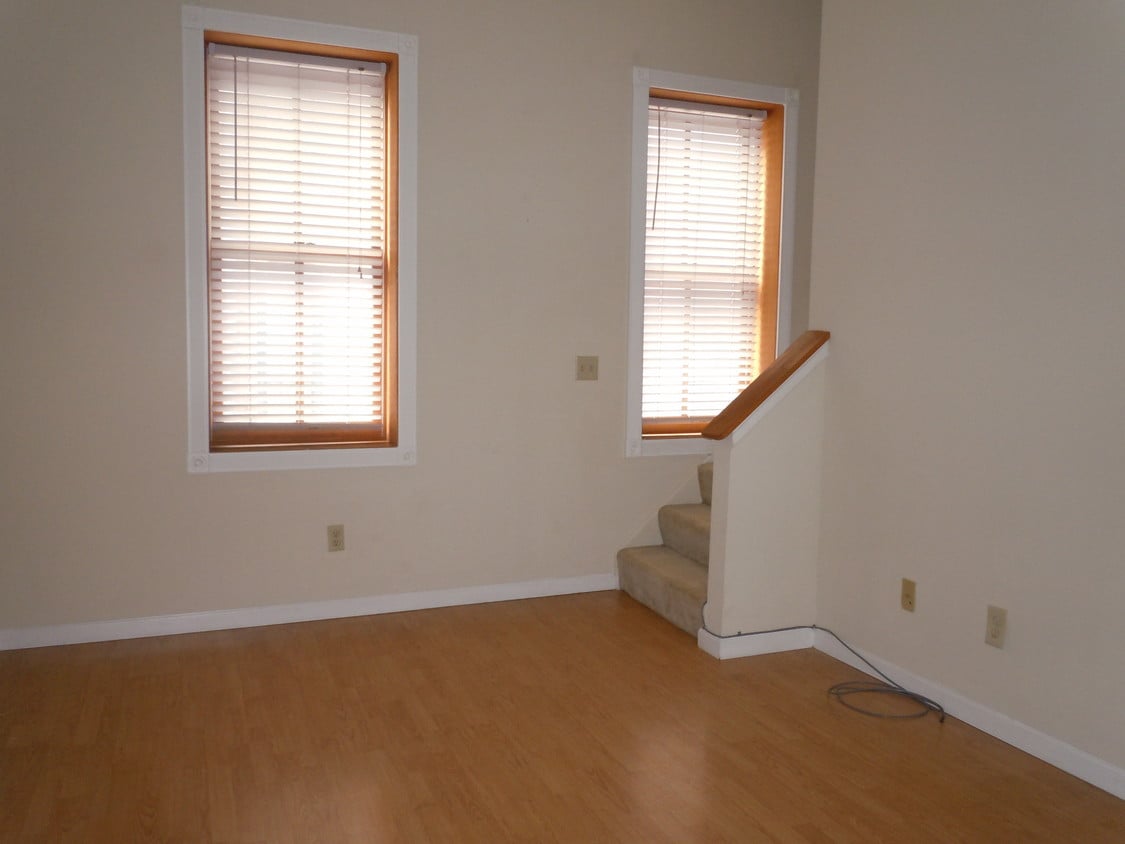 Living Room - 1215 Allen Market Ln