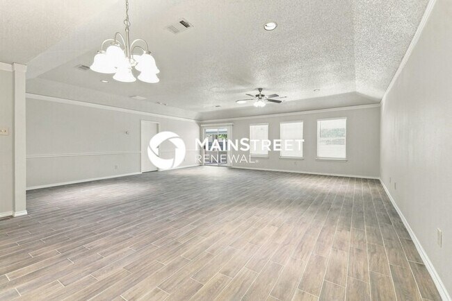 Building Photo - 3 Bedroom Pet-Friendly Home in DENTON, TX with Main Street Renewal