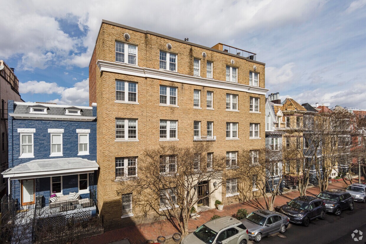 Primary Photo - Willard Mansions