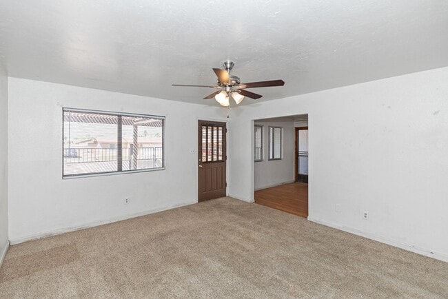 Building Photo - Rental Availalble